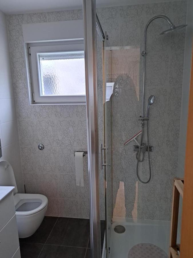 ויר Apartman Lozancic מראה חיצוני תמונה